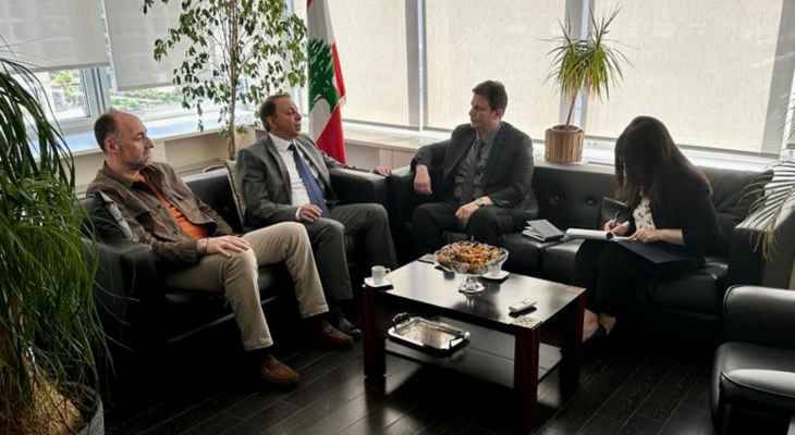شرف الدين عرض مع دغمان ملف
النازحين وزيارته المرتقبة الى دمشق