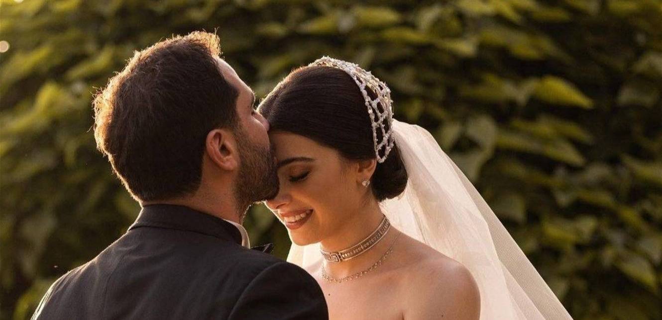 بعد مرور أسبوع على زفافهما.. شاهدوا الظهور الأول لماريتا الحلاني وزوجها