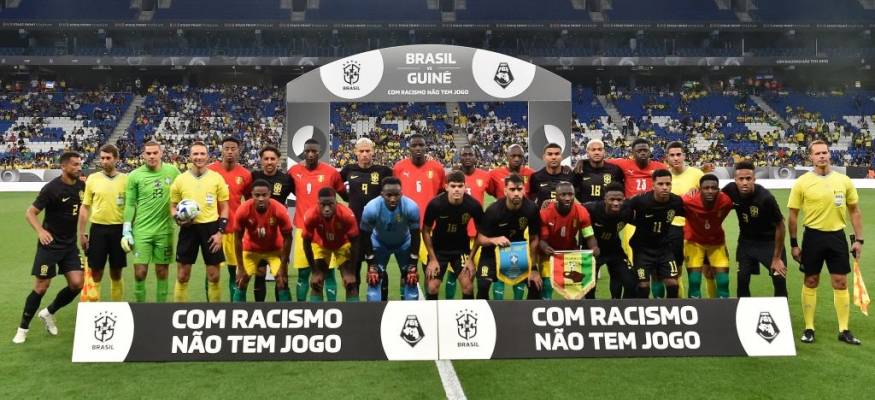لأوّل مرة في تاريخه منتخب السامبا بالأسود.. والسبب؟