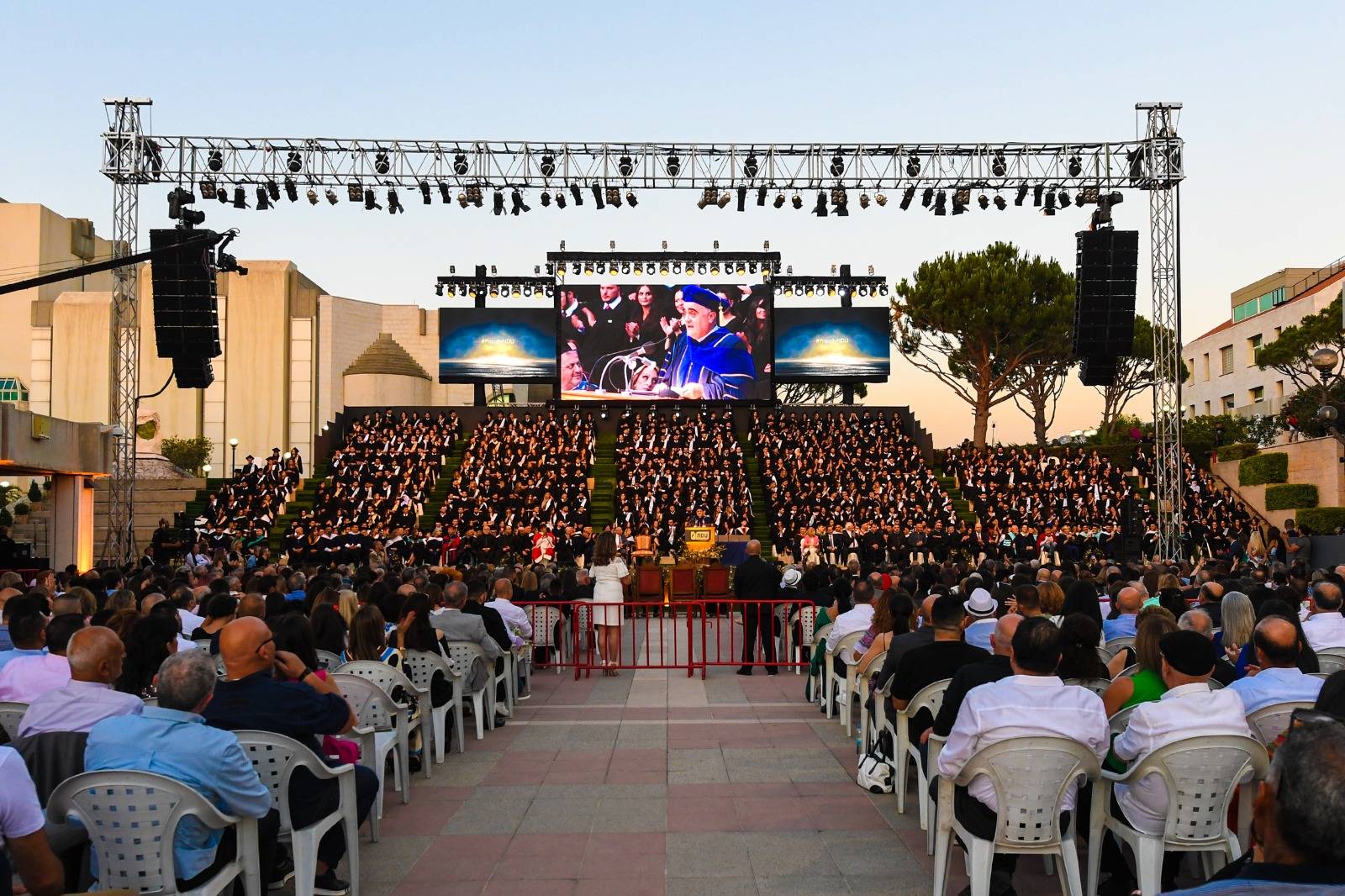 حفل التخرج الثالث والثلاثون لعام 2022-2023 لطلاب جامعة سيدة اللويزة