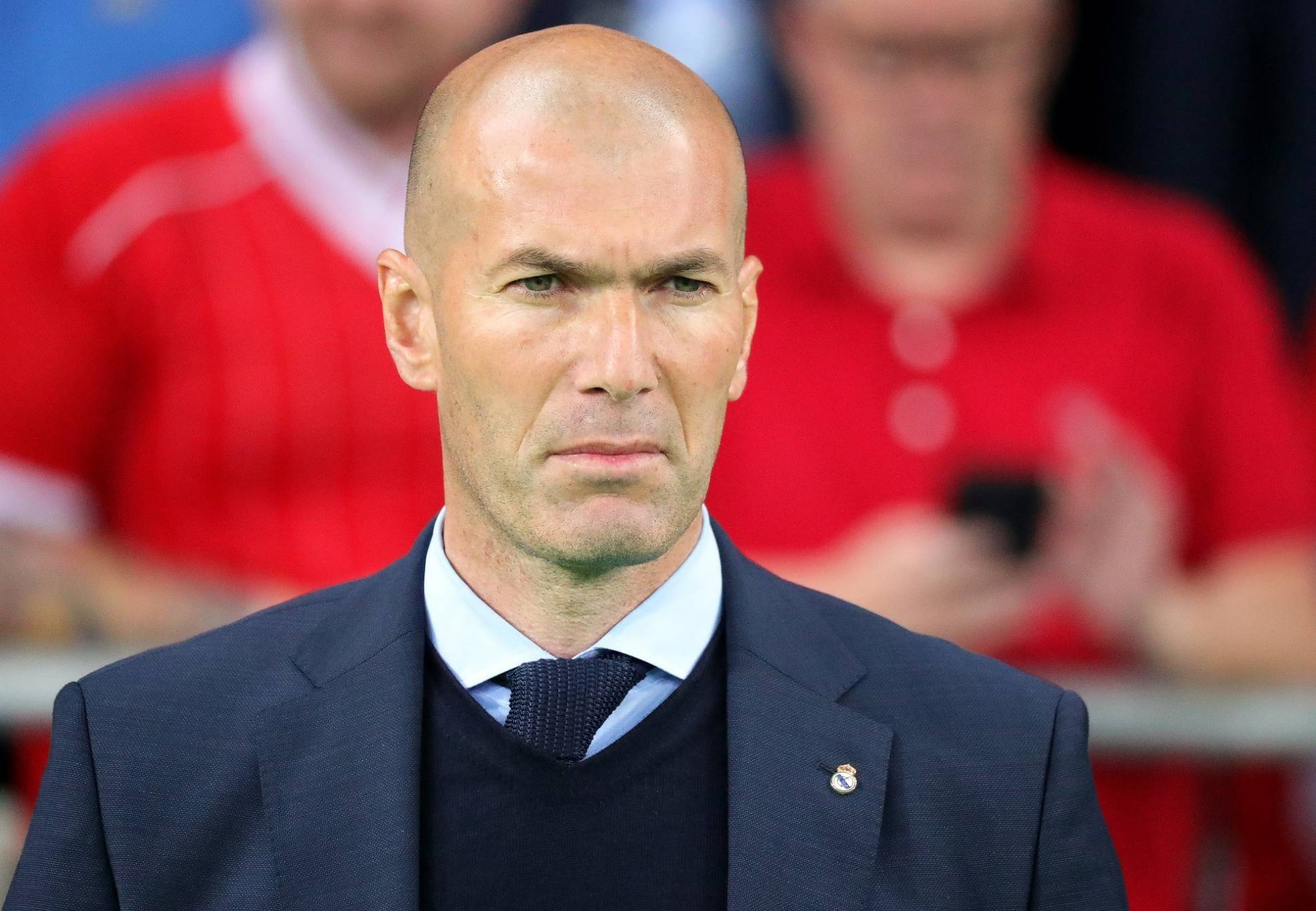 رسالة إلى بنزيما... زيدان يرسم
مستقبل خليفته في ريال مدريد