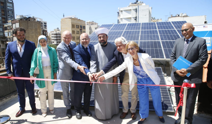 تجهيز 150 مركزاً للرعاية الأوليّة بالطاقة الشمسيّة
الأبيض: مستمرّون في دعم الطبقات الأكثر هشاشة
ممثل اليونيسف: فخورون بالمساهمة في حماية المجتمع
