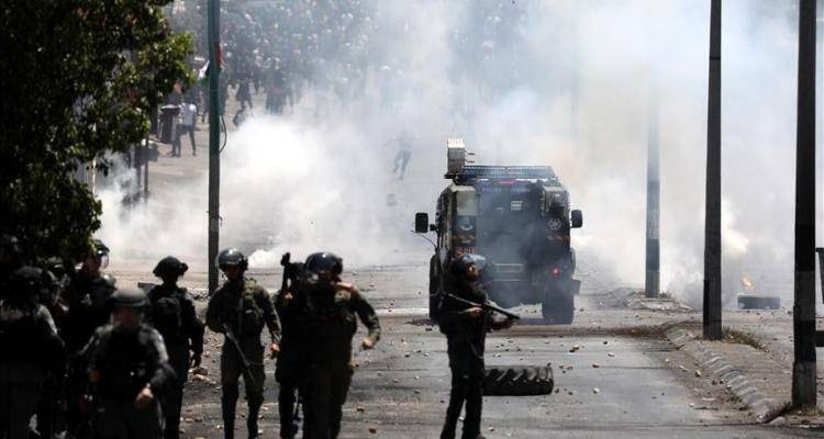 إصابات خلال مواجهات مع قوات الإحتلال في نابلس