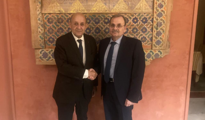 البزري إلتقى لودريان وبحث معه ضرورة الخروج من الأزمة السياسية من خلال حوار وطني بناء
