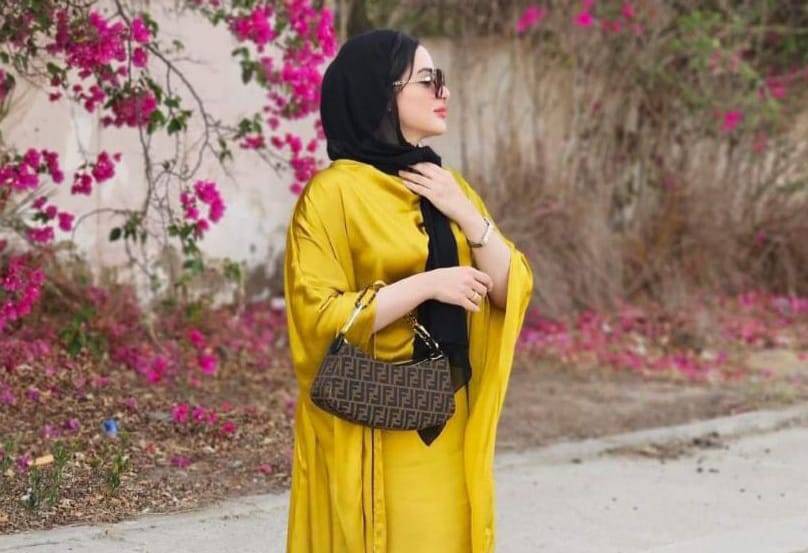 مروة شمس: الفساتين الخفيفة والألوان الزاهية من أهم صيحات موضة الصيف
