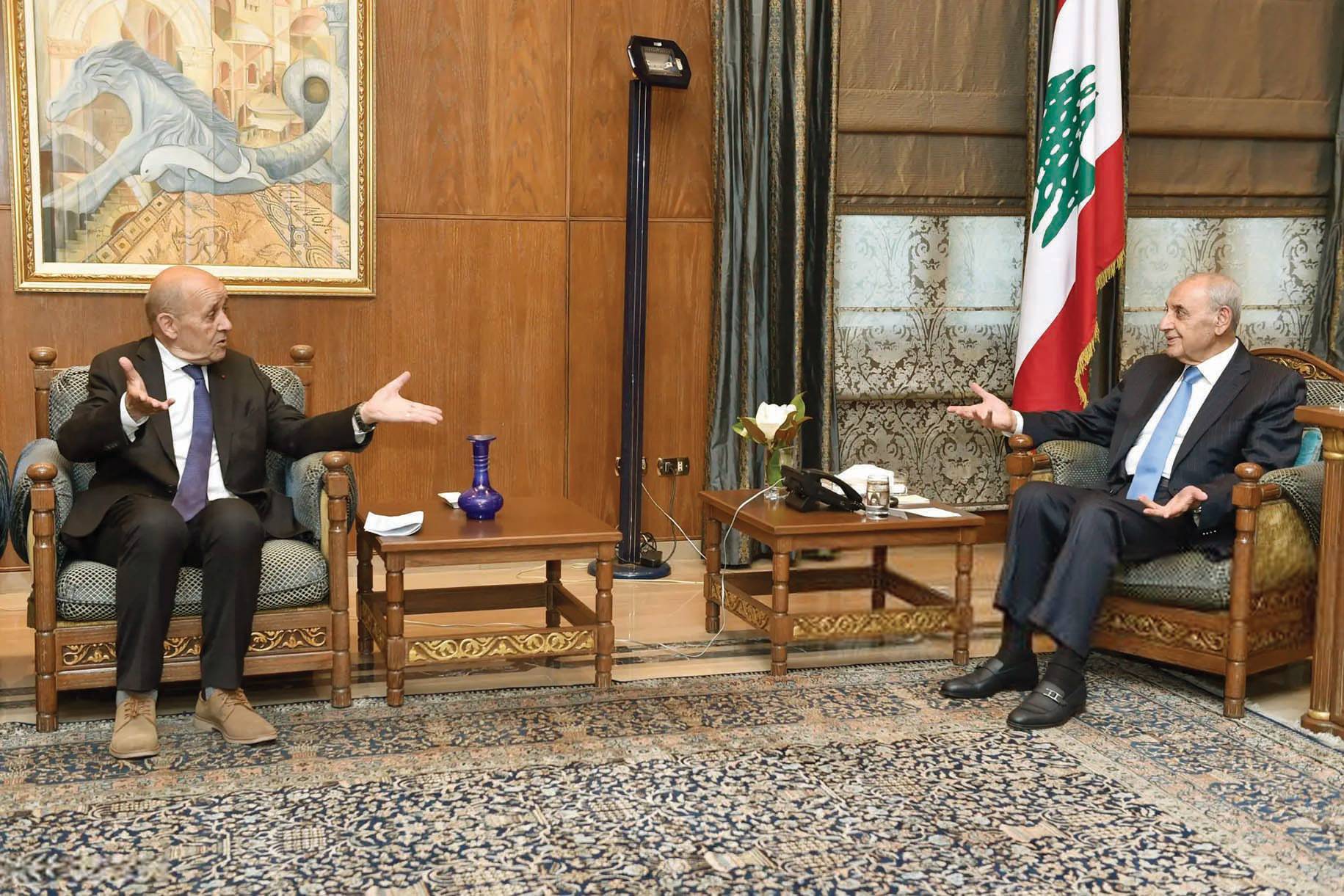 اي لبنان يريد المتنازعون؟ هل يكون في موقع الحياد ام يحتاج قوة لردع الاعتداء عليه؟
موقف الرئيس بري بتعليق الجلسات وانتظار مبادرة عربية ودولية وطني بامتياز
فرنسا فقدت القدرة التنفيذية في لبنان وطلبت من السعودية مساعدتها لايجاد الحل