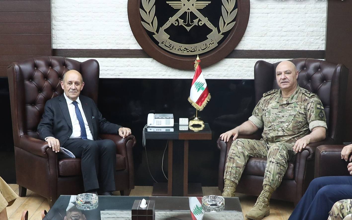 لودريان دون مبادرة وطرح اسئلة على المسؤولين بشأن مواصفات مرشح التوافق
«اللقاء الديموقراطي» و«الوطني الحر» تجاوبا اما القوات فبقيت على موقفها لجلسات انتخابية متواصلة