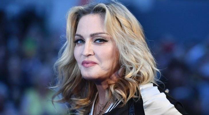 مادونا تغادر المستشفى مع تحسن وضعها