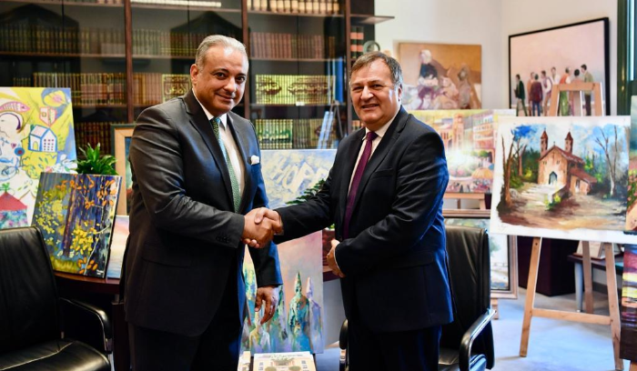 سفير بلغاريا زار
بوحبيب والمرتضى مودّعاً