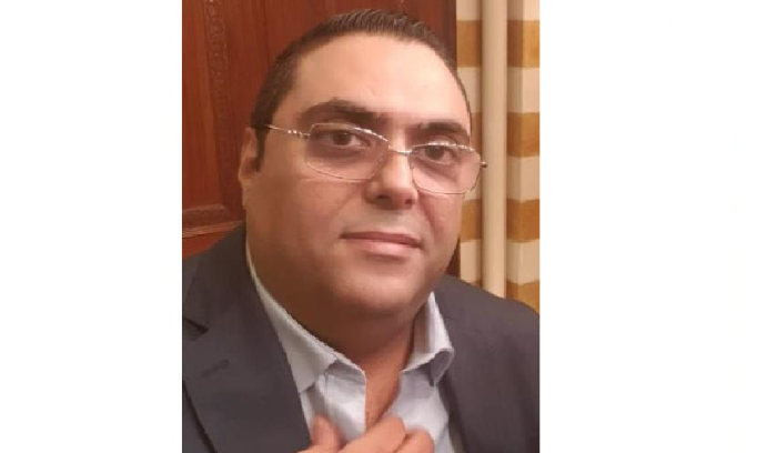 صقر : لبنان بات مدولرا بفضل وزرائه