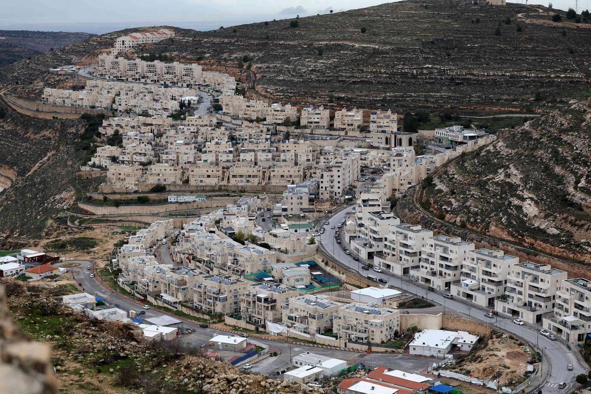 تفاقم الأزمة الدبلوماسية بين فرنسا و"إسرائيل" بسبب المستوطنات بالضفة الغربية