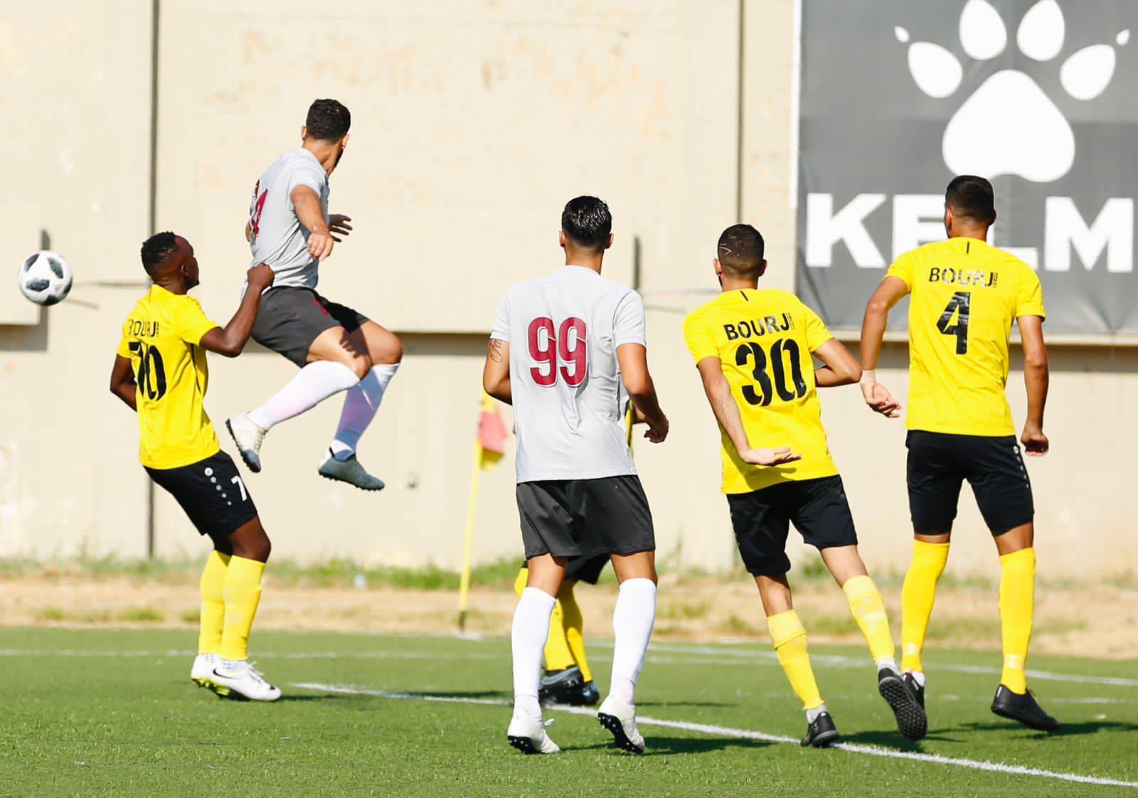 كأس الاتحاد اللبناني في كرة القدم :
فوز الأنصار وتعادل النجمة