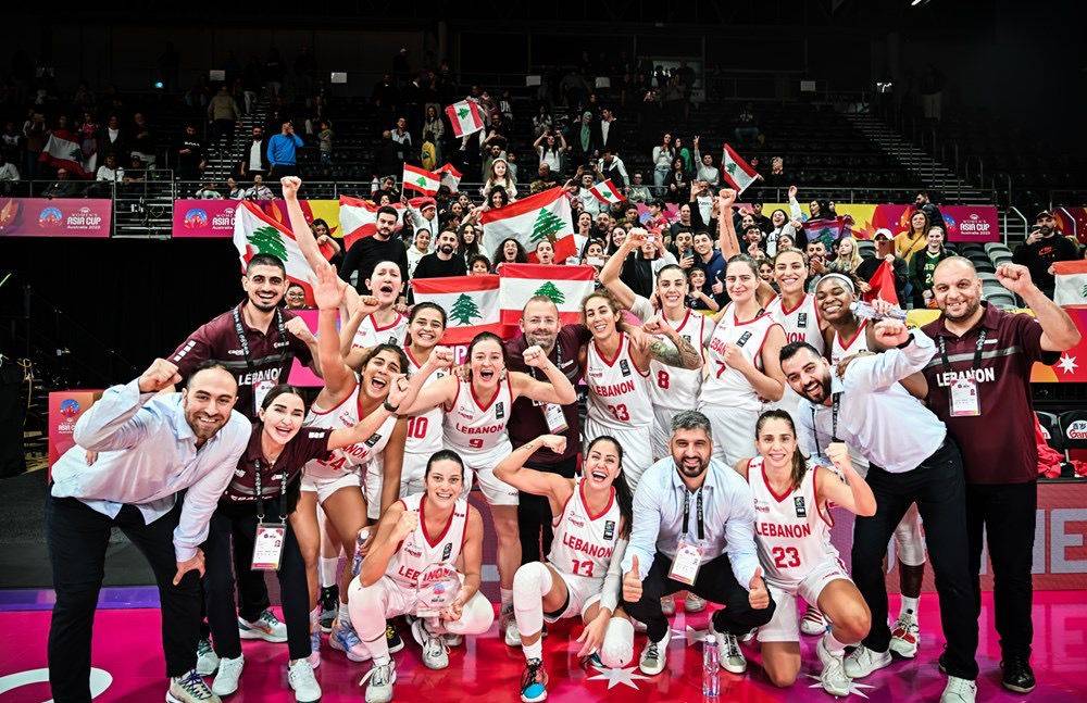 استقبال منتخب  لبنان للسيدات بكرة السلة
ظهر الثلاثاء في صالون الشرف بمطار  رفيق الحريري الدولي