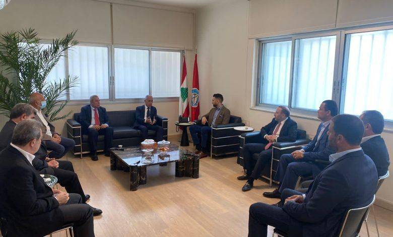 وفد من "أمل" زار تيمور جنبلاط مهنئاً