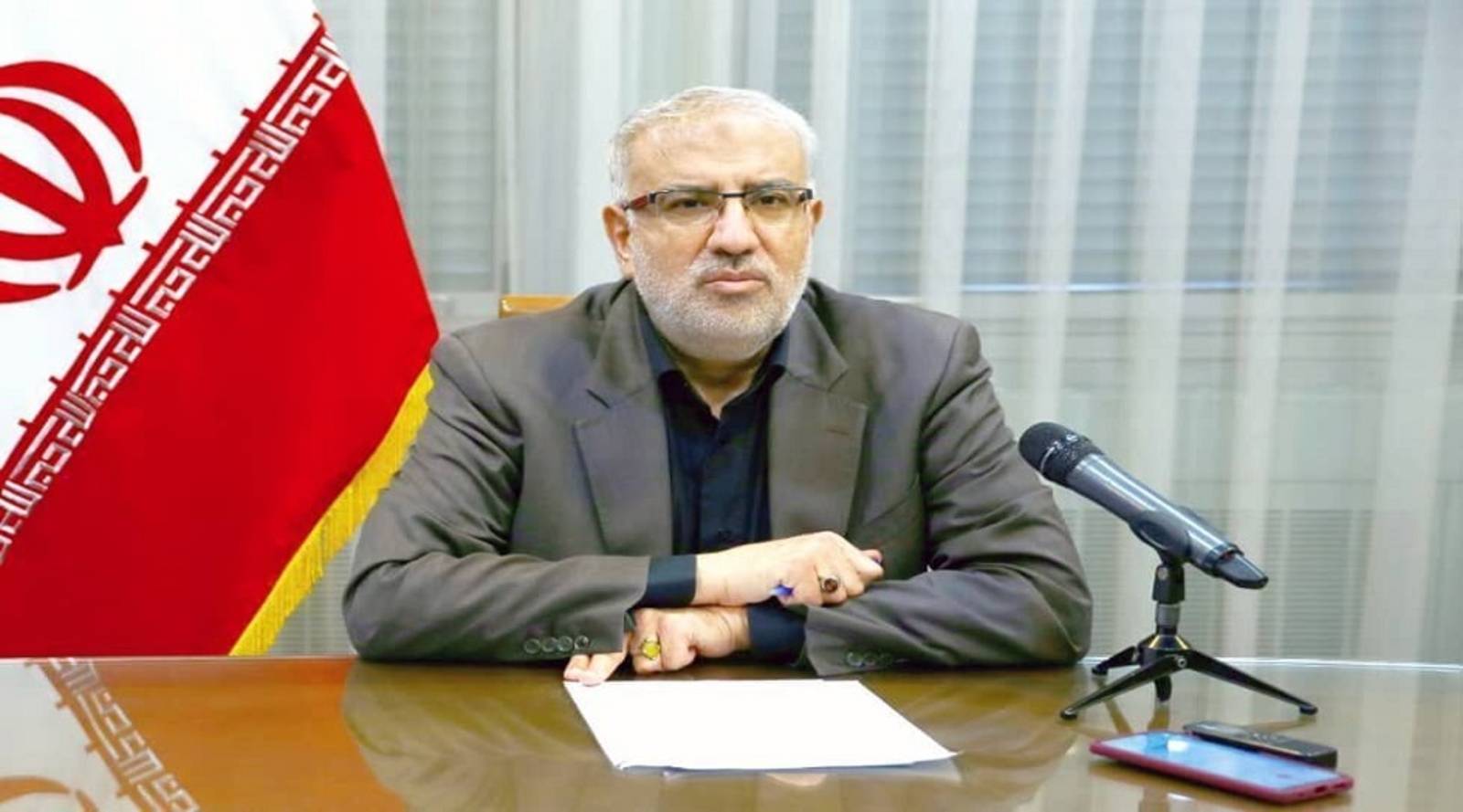 إيران تحتل المرتبة الأولى عالمياً من حيث إجمالي احتياطيات النفط الخام والغاز الطبيعي.. هذا ما أكده رئيس النفط الإيراني