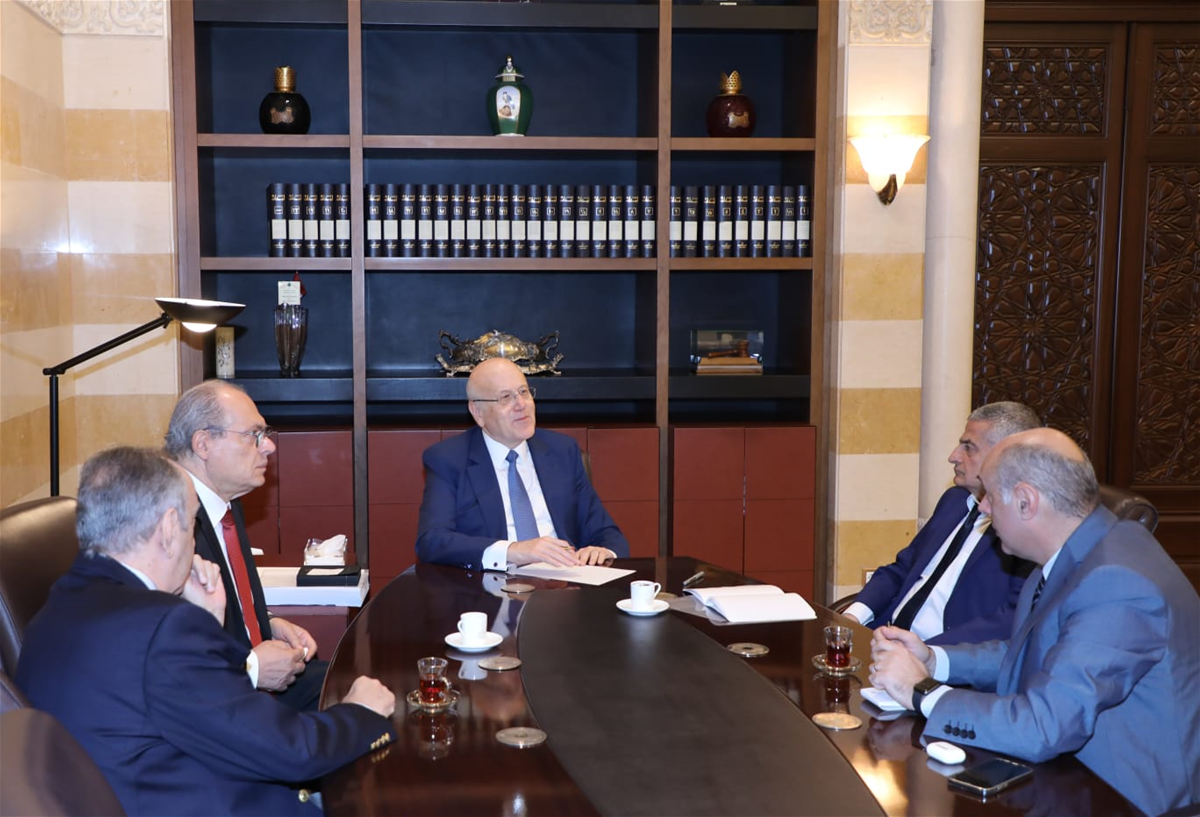 اجتماع في السراي الحكومي بحث موازنة العام 2023