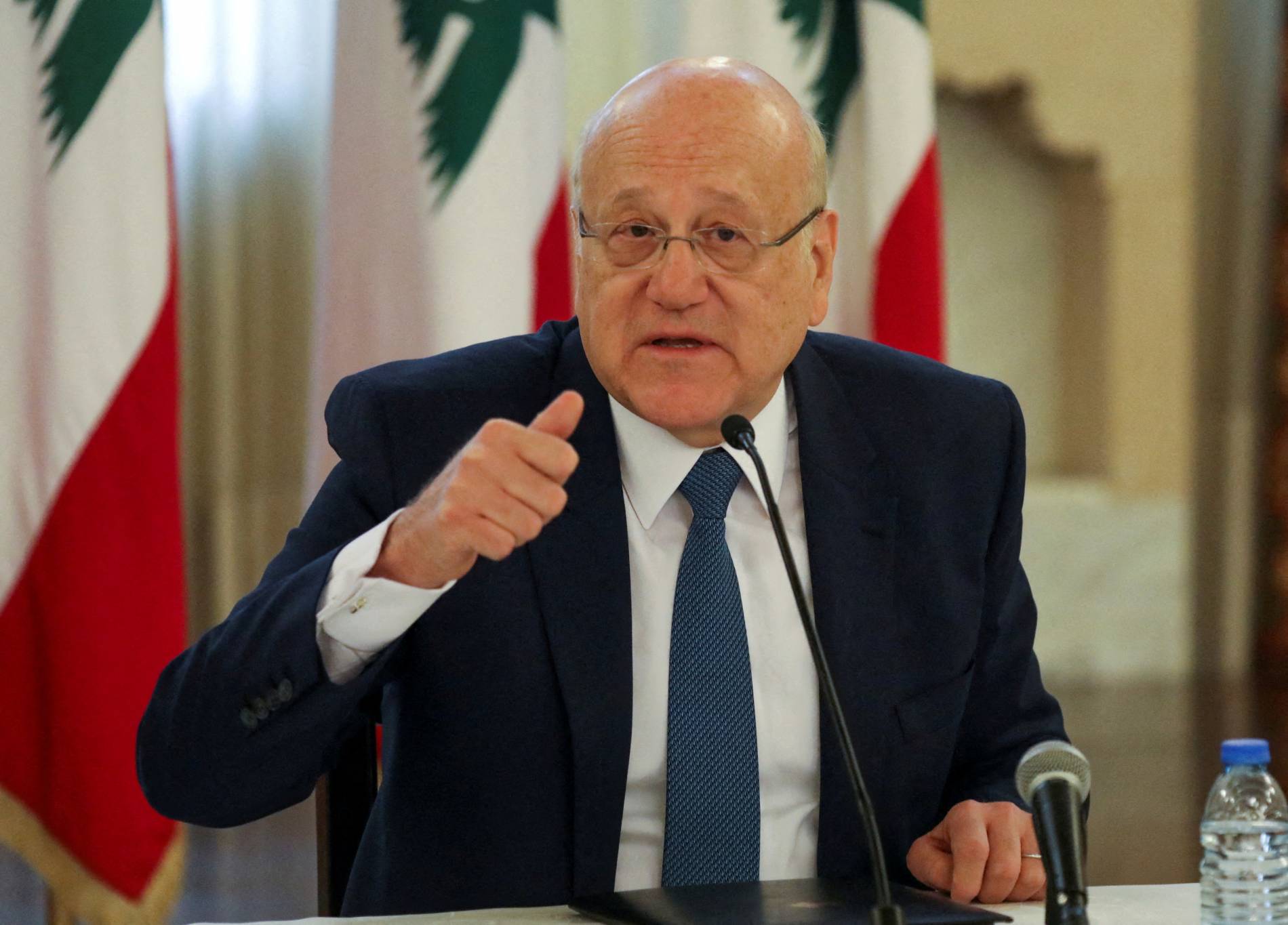 تعميم من ميقاتي بشأن تسهيل عمل المحققين في الاحصاء المركزي