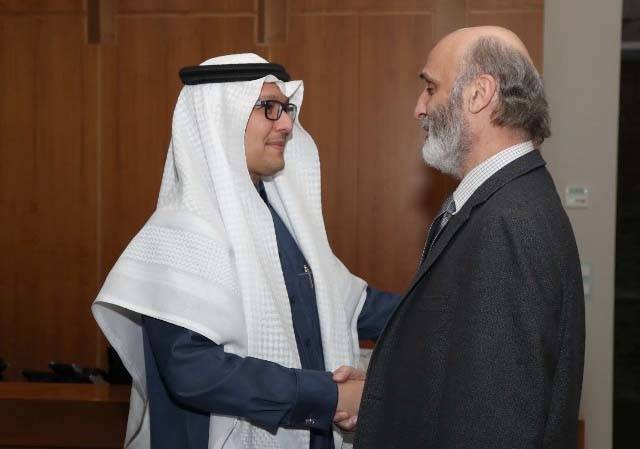 "القوات" تتراجع عن "النظر بالتركيبة اللبنانيّة"... رسالة طمأنة للسعوديين؟
