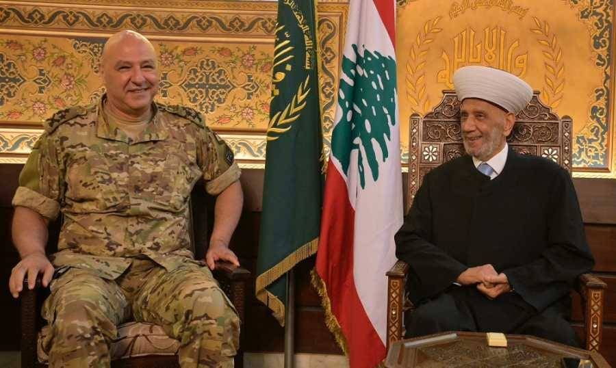 قائد الجيش واللواء عثمان في دار الفتوى