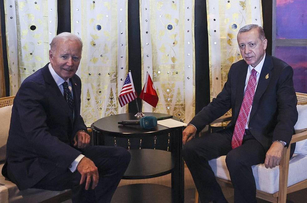بايدن يرحّب بموافقة أردوغان على انضمام السويد إلى الناتو