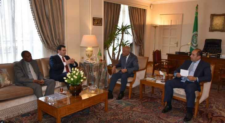وزير الزراعة بحث مع أبو الغيط
سبل تعزيز استدامة الأمن الغذائي