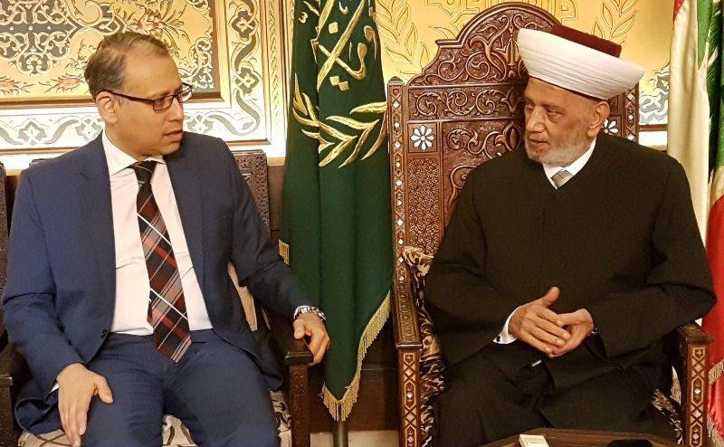 البخاري على الحياد... ودريان «يُوازن» بين «المتصارعين»
أوساط بيروتيّة: تشتت سني... والمخزومي «يّفرّخ» الجمعيّات!!