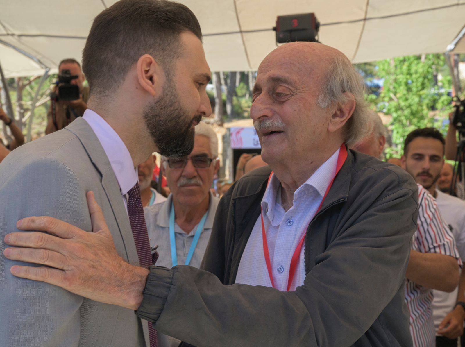 تيمور جنبلاط «سرّ  أبيه»: الأساس ثوابت المختارة
«الرواد التقدميّون» وفاء للحرس القديم بإشراف الوالد