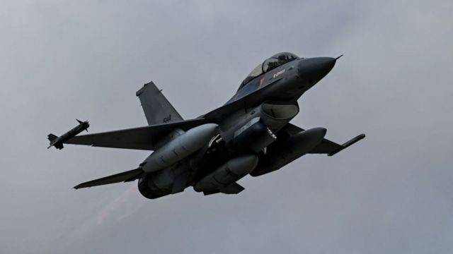 واشنطن: سمحنا بتدريب الأوكرانيين على طائرات F-16 في أوروبا