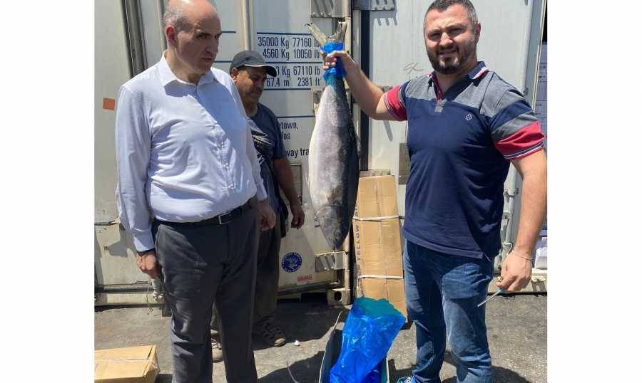 لحود يزور مراكز الحجر الصحي في المرفأ