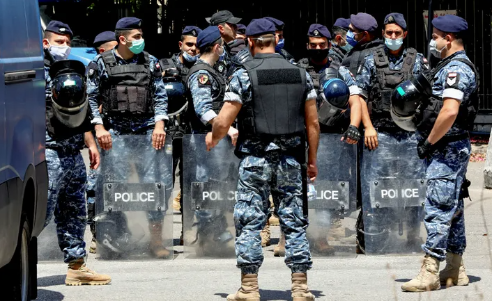 قوى الأمن توقف 79 شخصًا دخلوا خلسة إلى لبنان و7 مهربين