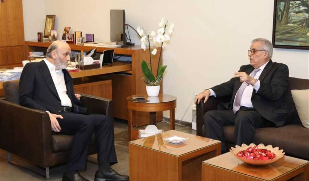 زيارة بو حبيب الى معراب نسّقها رياشي لبحث ملف النازحين في لبنان
«القوات»: قدّمنا مبادرة حلّ في 2019... وآن الأوان لتوحيد الموقف