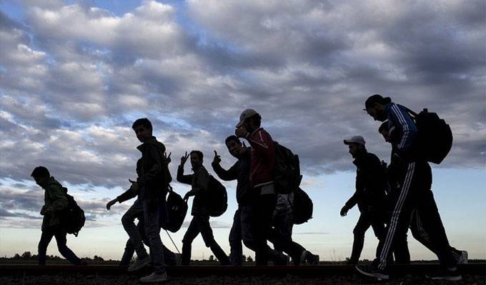 وسط حرارة غير مسبوقة... العثور على جثث مهاجرين على الحدود الليبية-التونسية