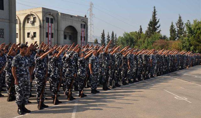 رئاسة الأركان عنوان الإشتباك السياسي المقبل... ماذا عن ملء الشغور؟
القوى المسيحيّة ترفض التعيينات... «الإشتراكي» يضغط: المركز أساسي للطائفة