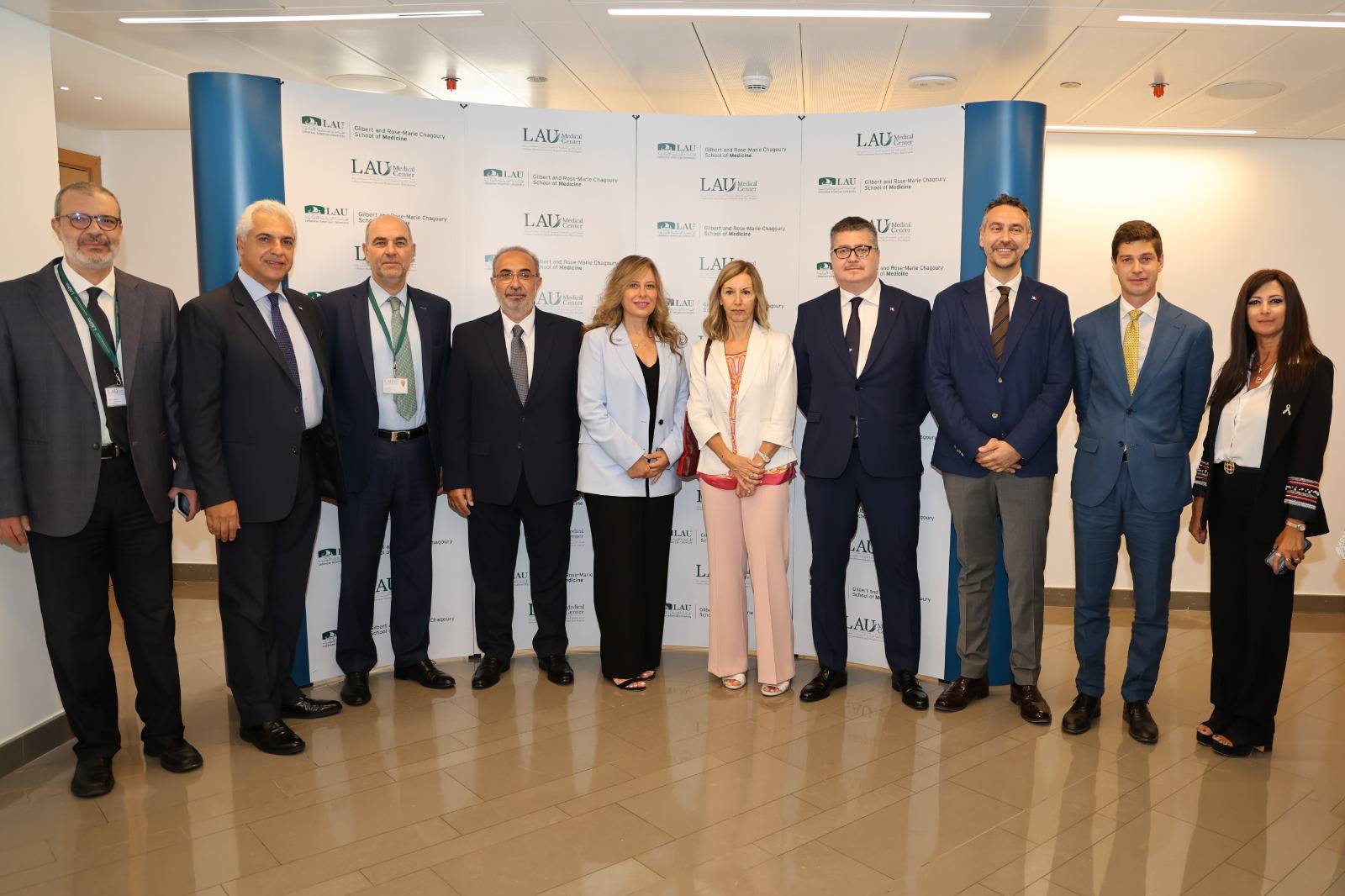 مبادرة من المركز الطبي للجامعة اللبنانية الأميركية - مستشفى رزق توفّر علاجا مجانيا بالليزر لضحايا انفجار 4 آب