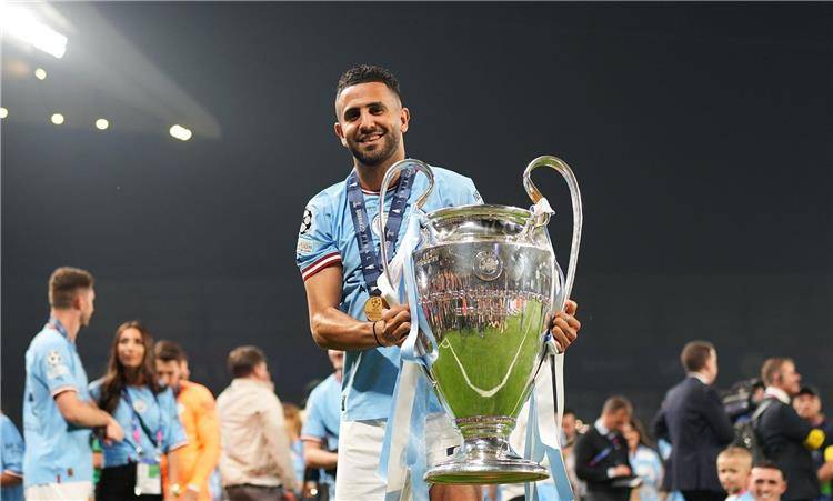 بطل دوري الأبطال إلى الدوري السعودي... نادي الأهلي يتعاقد مع رياض محرز حتى 2027