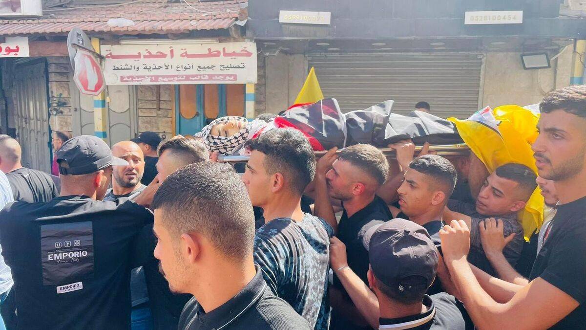 شهيد في قلقيلية واعتقالات في الضفة والقدس
بن غفير يقتحم المسجد الأقصى والمقاومة ترد