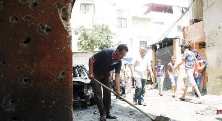 هدوء في عين الحلوة والأهالي يتفقدون الأضرار