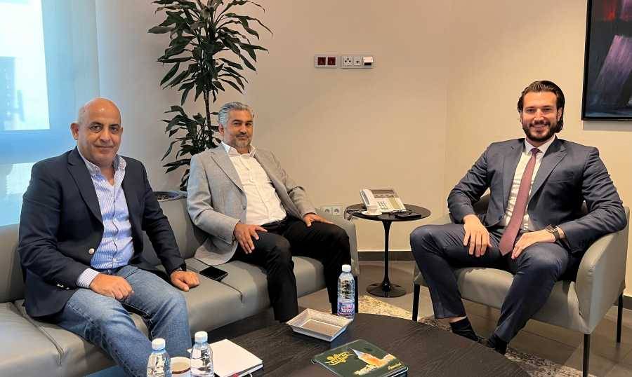 صقال يلتقي الخطيب: لإعادة
العلاقات اللبنانية- الخليجية الى طبيعتها