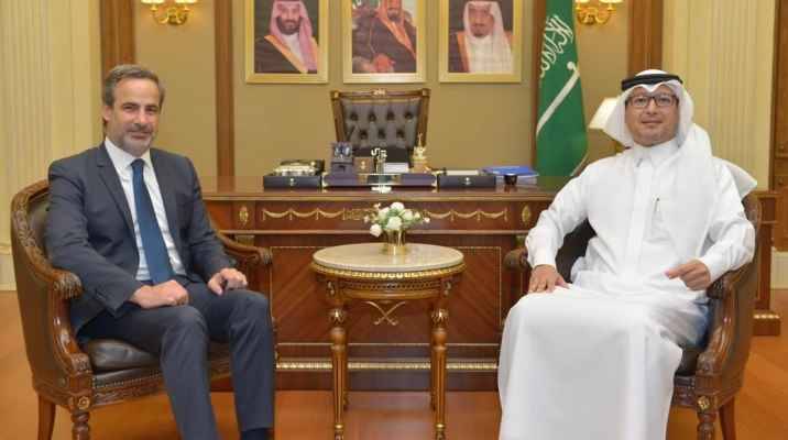 معوض زار بخاري: المدخل لأيّ حلّ
يكمن بانتخاب رئيس وفق الدستور