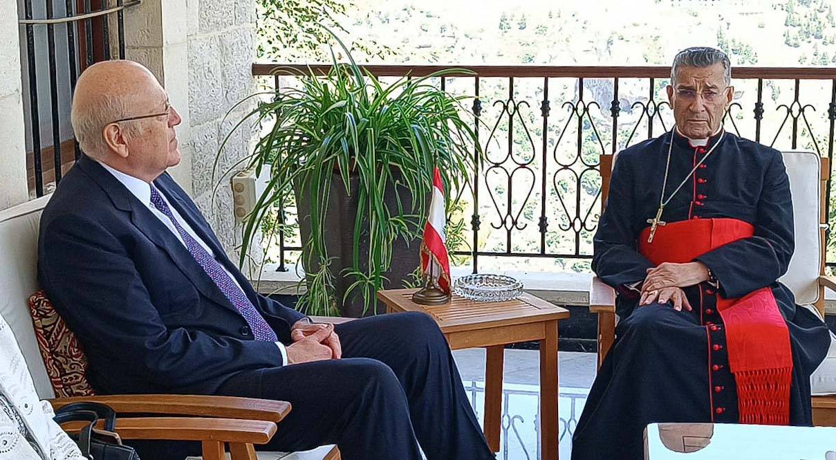 ميقاتي في زيارة مطمئنة للراعي في الديمان: لا هدف لدينا بتجاوز صلاحيات أحد
المطران عون لـ" الديار": نأمل أن يحمل شهر أيلول التفاؤل بوجود رئيس في بعبدا