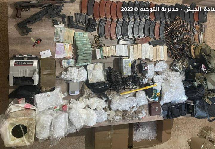 الجيش: دهم منازل تجّار مخدرات في الهرمل