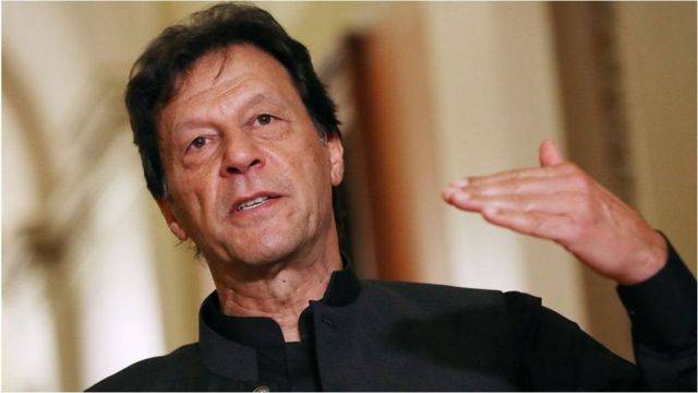 بعد إدانته وسجنه.. منع عمران خان من العمل السياسي 5 سنوات