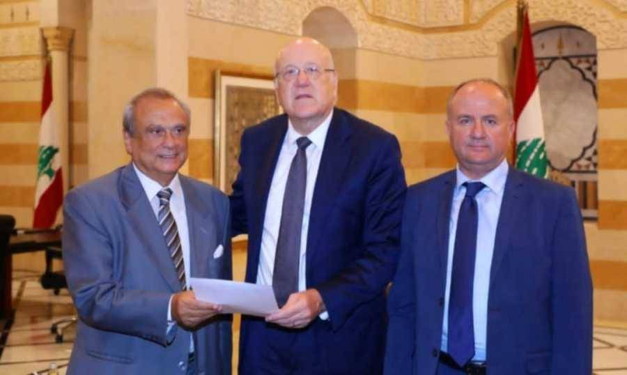 حبيب: الصندوق الكويتي وافق على 

دولرة القرض الخاص بمصرف الاسكان