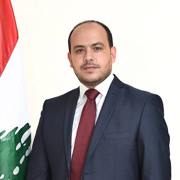 النائب الأسمر لـ"الديار": اللامركزية والصندوق السيادي حق مكتسب
باسيل استخدم التقاطع مع المعارضة ورقة في مفاوضاته مع الحزب