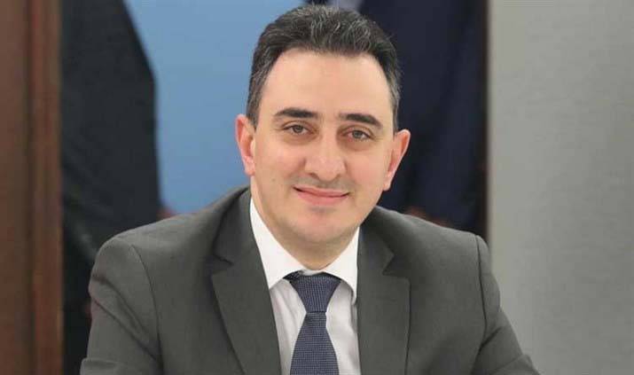 الحاج لـ"الديار": هناك مُحاولة لتغيير هويّة لبنان
المشكلة ليست طائفيّة إنما هي بين من يُريد الدولة ومن يرفضها