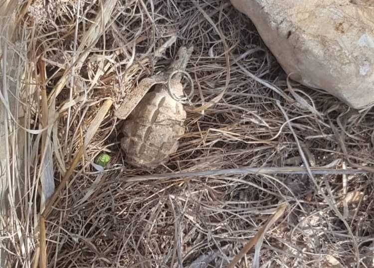 في وادي خالد... قنبلة يدوية قرب محطة محروقات والجيش يطوّق المكان
