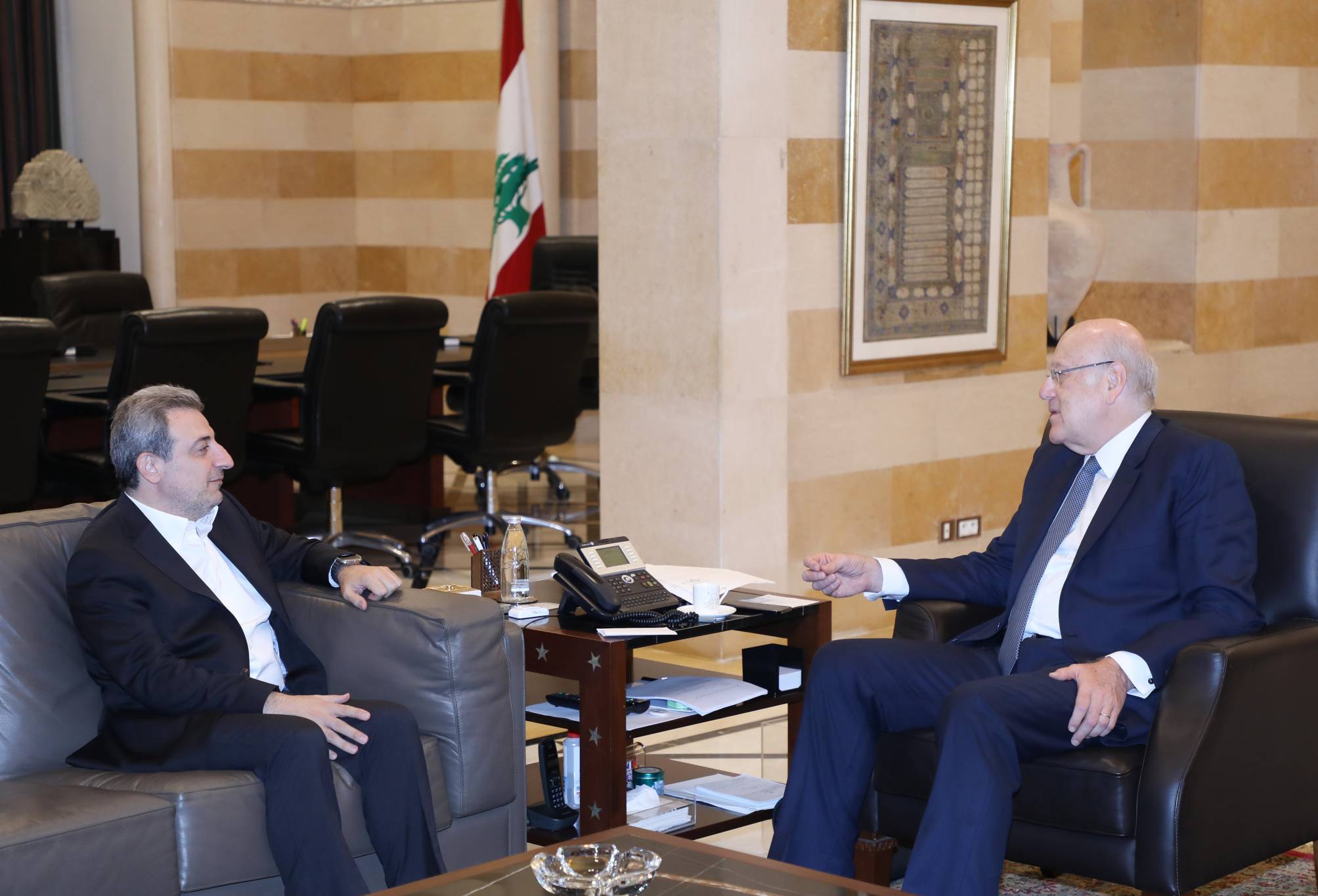أبو فاعور: لتعيين مجلس عسكري
وعدم التعرّض للجيش والطعن به