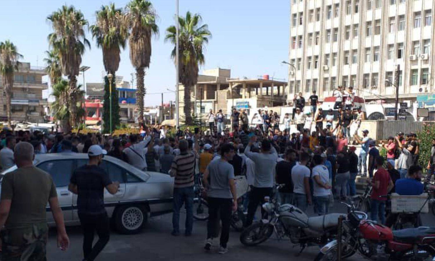 مراقبة سفارات وأحزاب لبنانية
للإضرابات في السويداء ودرعا