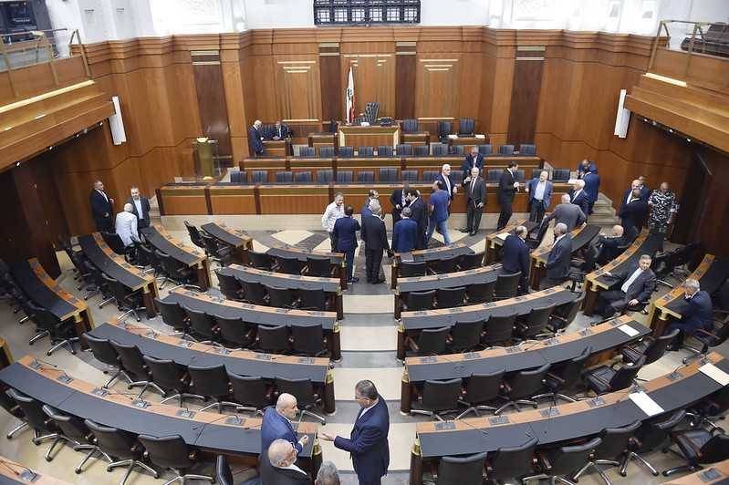 الجلسة التشريعيّة لم تعقد... الأحزاب المسيحيّة الكبرى لم تحضر... والحضور اقتصر على 53 نائباً