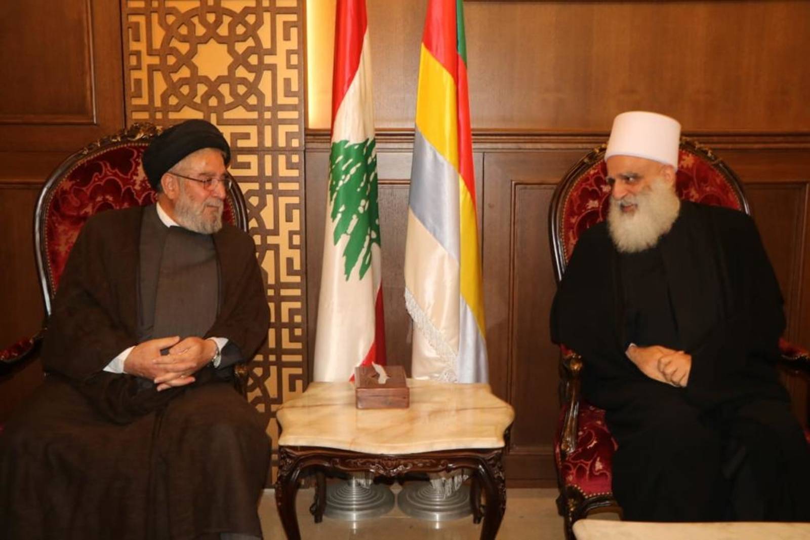 شيخ العقل التقى وفدا قياديا من حزب الله: الحوار هو السبيل الوحيد لحل جميع المعضلات